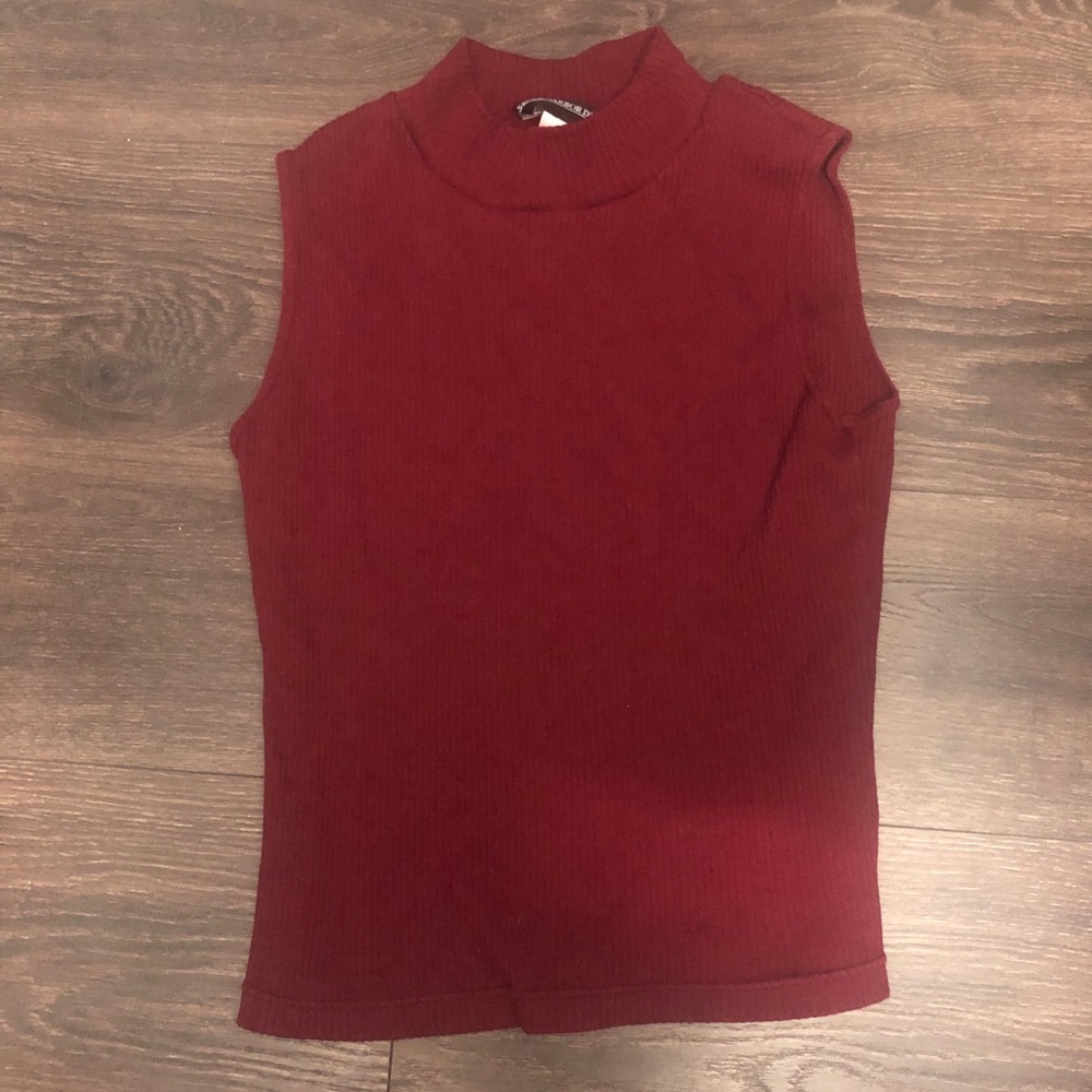 Sag Harbor Sleeveless Mock Neck Ribbed Tank - Wine